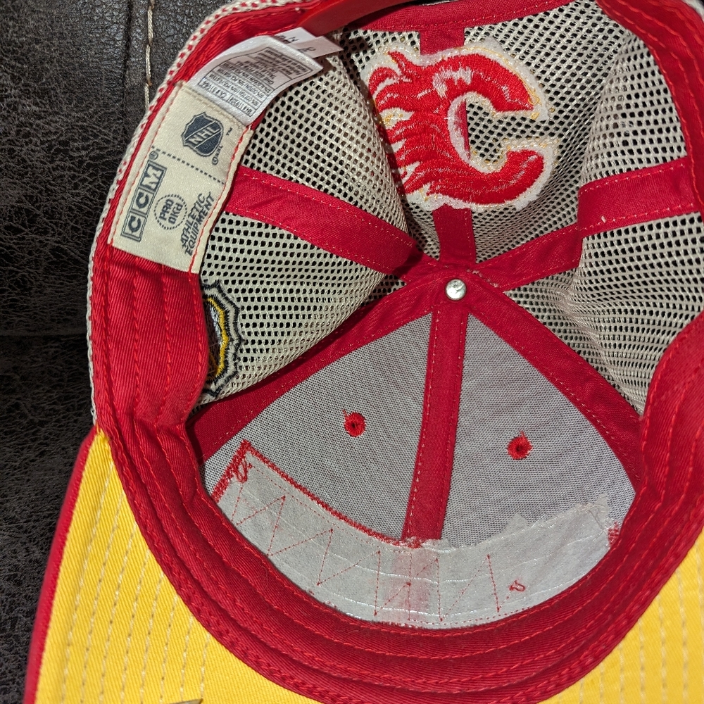 Hat - Picture 5 of 6